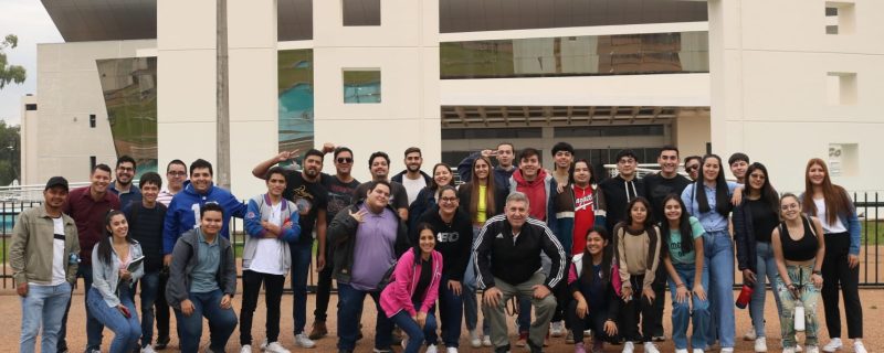 <strong>Alumnos del CPDP visitaron Museo de la Conmebol</strong>